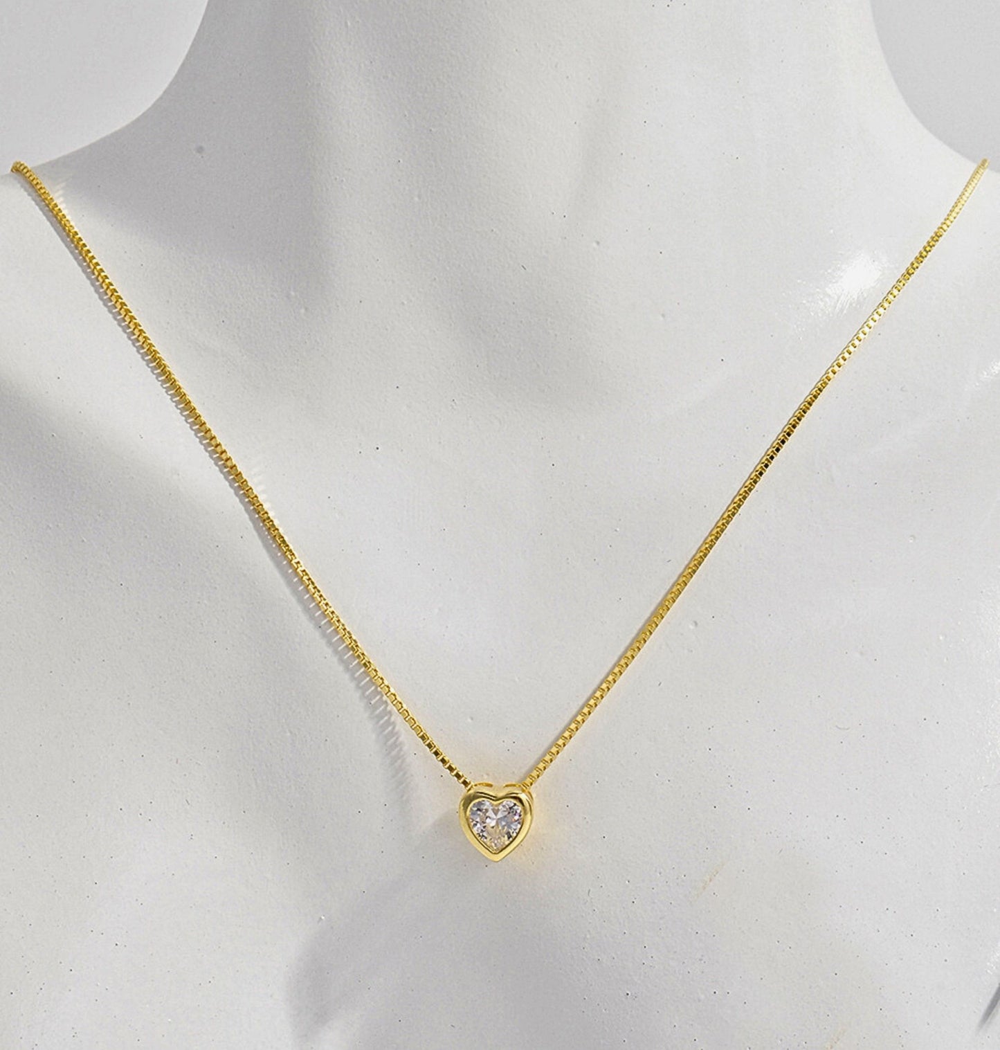 Heart Pendant Necklace, Unique Silver Necklace with Inlaid Zircon for a Perfect Gift, Trending Jewelry for Her, Unique Silver Necklace