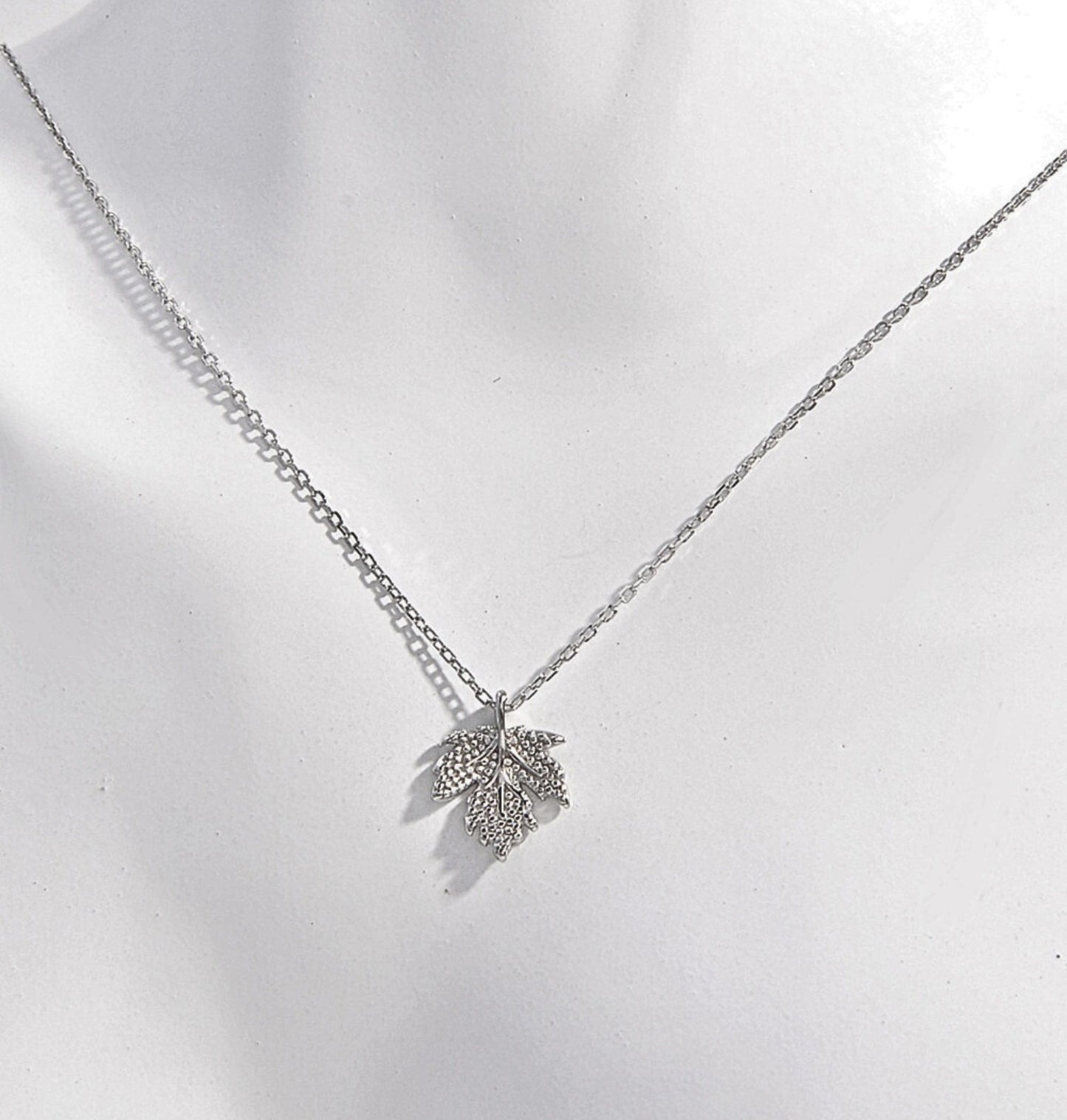 Leaf Necklace - 925 Sterling Silver Unique Maple Leaf Design, Minimalist Silver Necklace for Nature Lovers - Perfect Gift for Her